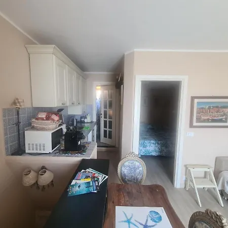 Splendida Mansarda Fronte Spiaggia La Boheme By Portofinovacanze Appartement *