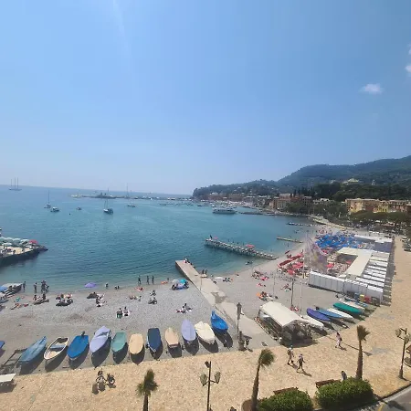 Splendida Mansarda Fronte Spiaggia La Boheme By Portofinovacanze Apartment *