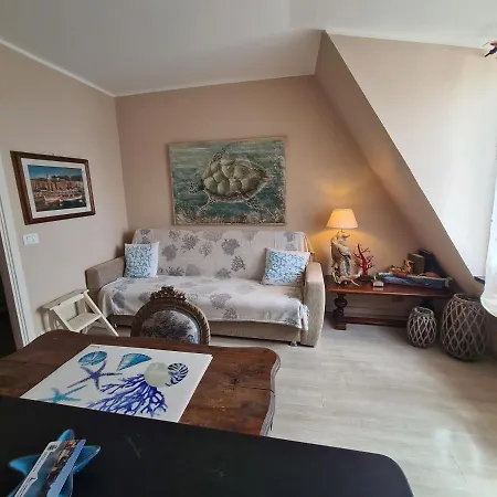 Splendida Mansarda Fronte Spiaggia La Boheme By Portofinovacanze Apartamento