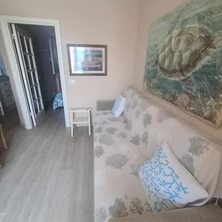 Apartamento Splendida Mansarda Fronte Spiaggia La Boheme By Portofinovacanze